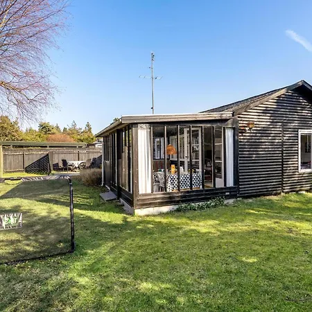 2 Bedroom Amazing In Vaeggerlose *